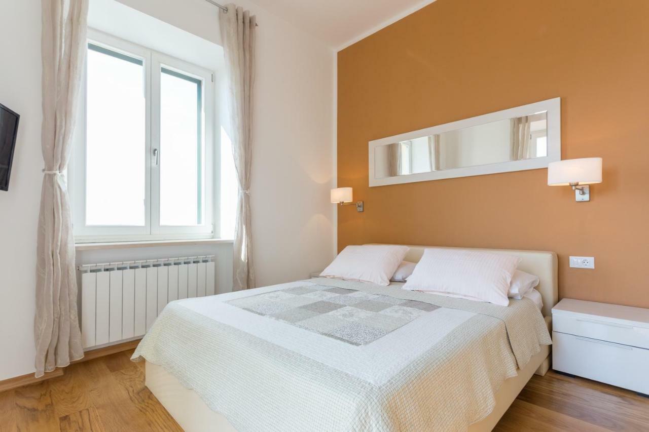 Victoria Apartment *